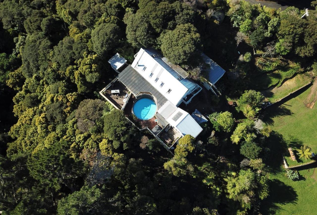 Hekerua Lodge Backpackers Hostel Waiheke Island Oneroa Exterior photo